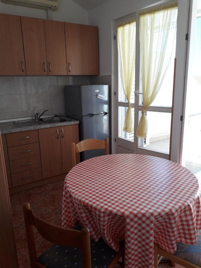 Apartments Miljenko ノヴァリャ エクステリア 写真